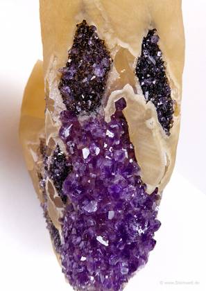 Amethyst calcite