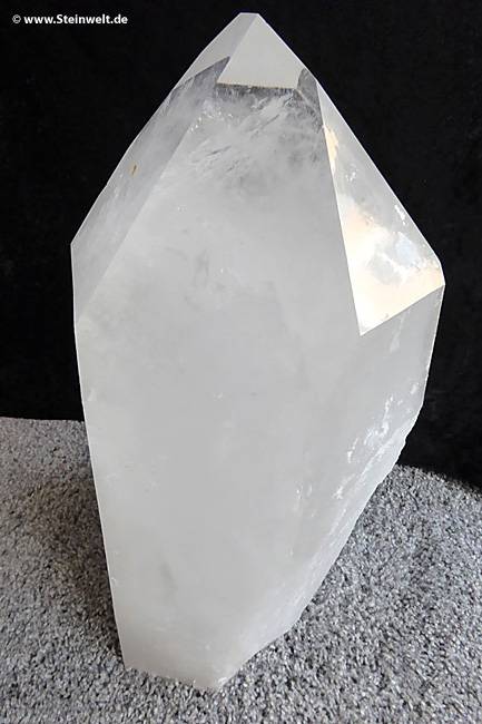 crystal quartz point